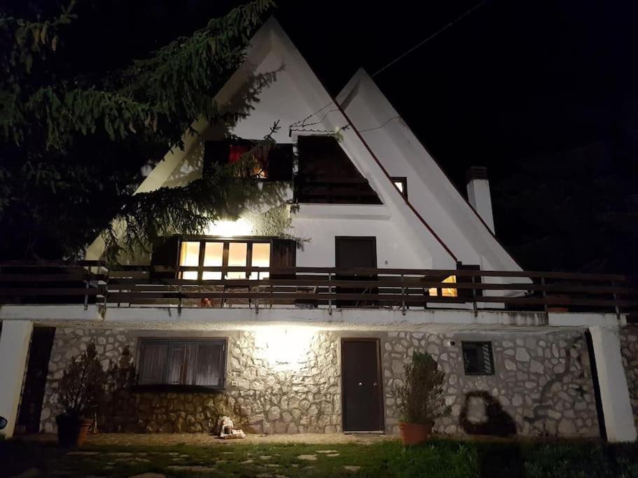 Chalet Edelweiss Marsia-Tagliacozzo 1500Mt Villa Luaran gambar